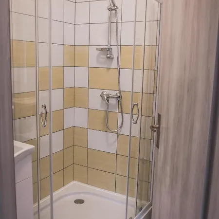 Apartmaji Hrast - Apartamento Podbela
