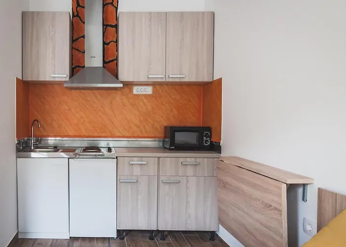 Apartmaji Hrast - דירה *