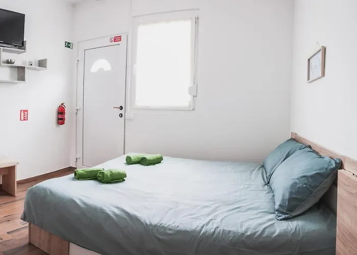Apartmaji Hrast - * Podbela